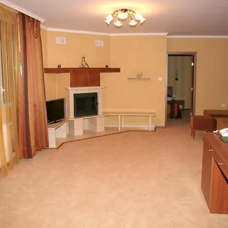 Family Borova Gora Hotel *