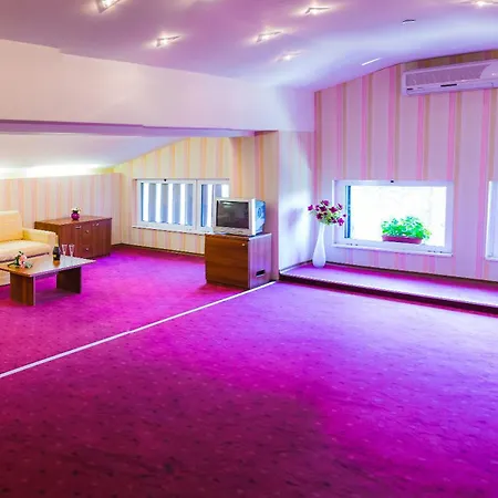 Hotel Family Borova Gora *