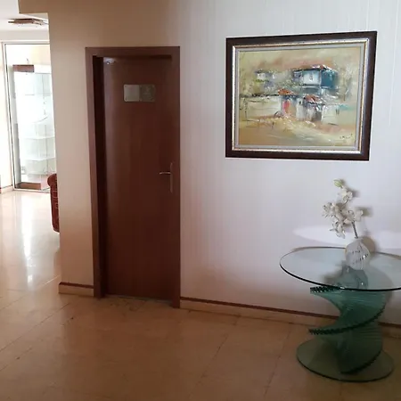 Family Borova Gora Hotel *
